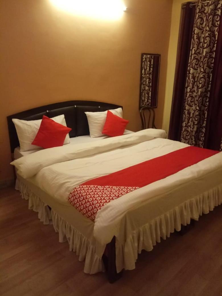 Hotel Kamal Λάκναου Εξωτερικό φωτογραφία