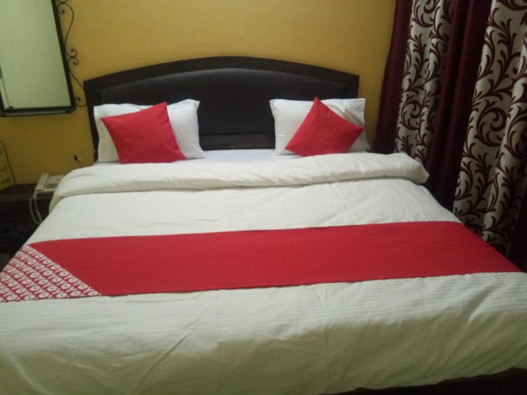 Hotel Kamal Λάκναου Εξωτερικό φωτογραφία