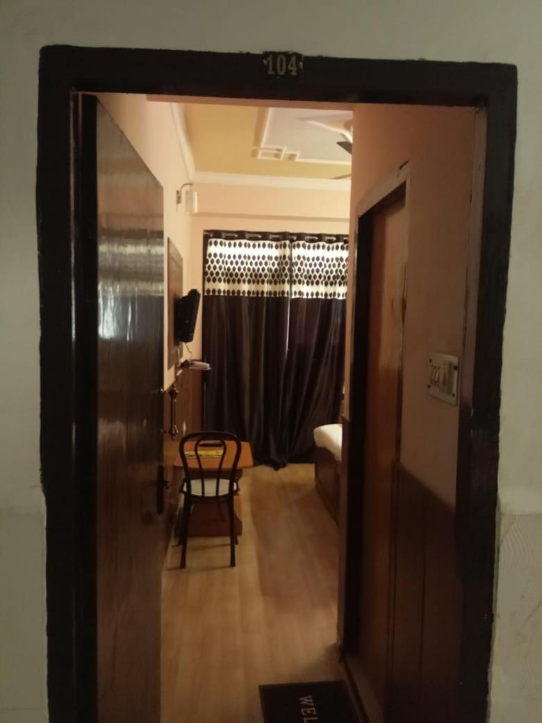 Hotel Kamal Λάκναου Εξωτερικό φωτογραφία